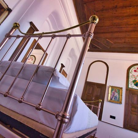 Boutique Hotel Praga Gjirokastër Værelse billede