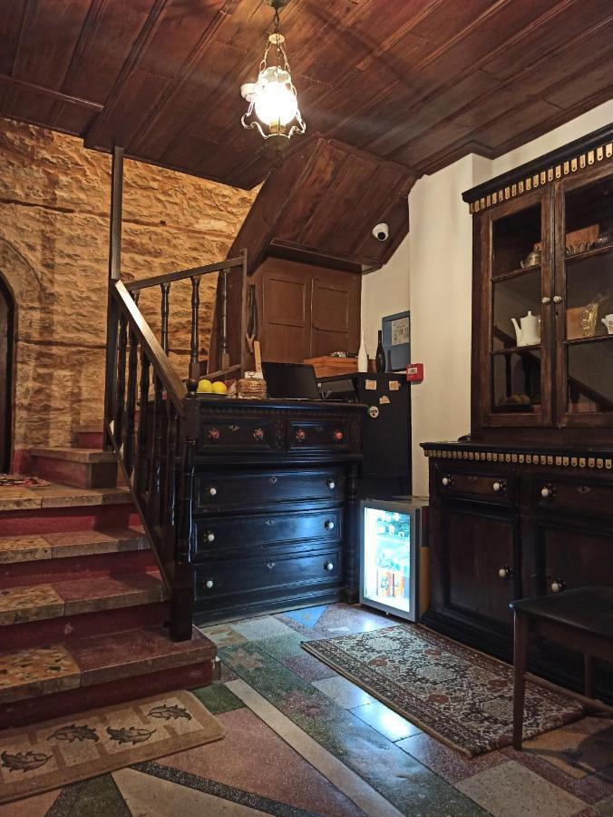 Boutique Hotel Praga Gjirokastër Eksteriør billede