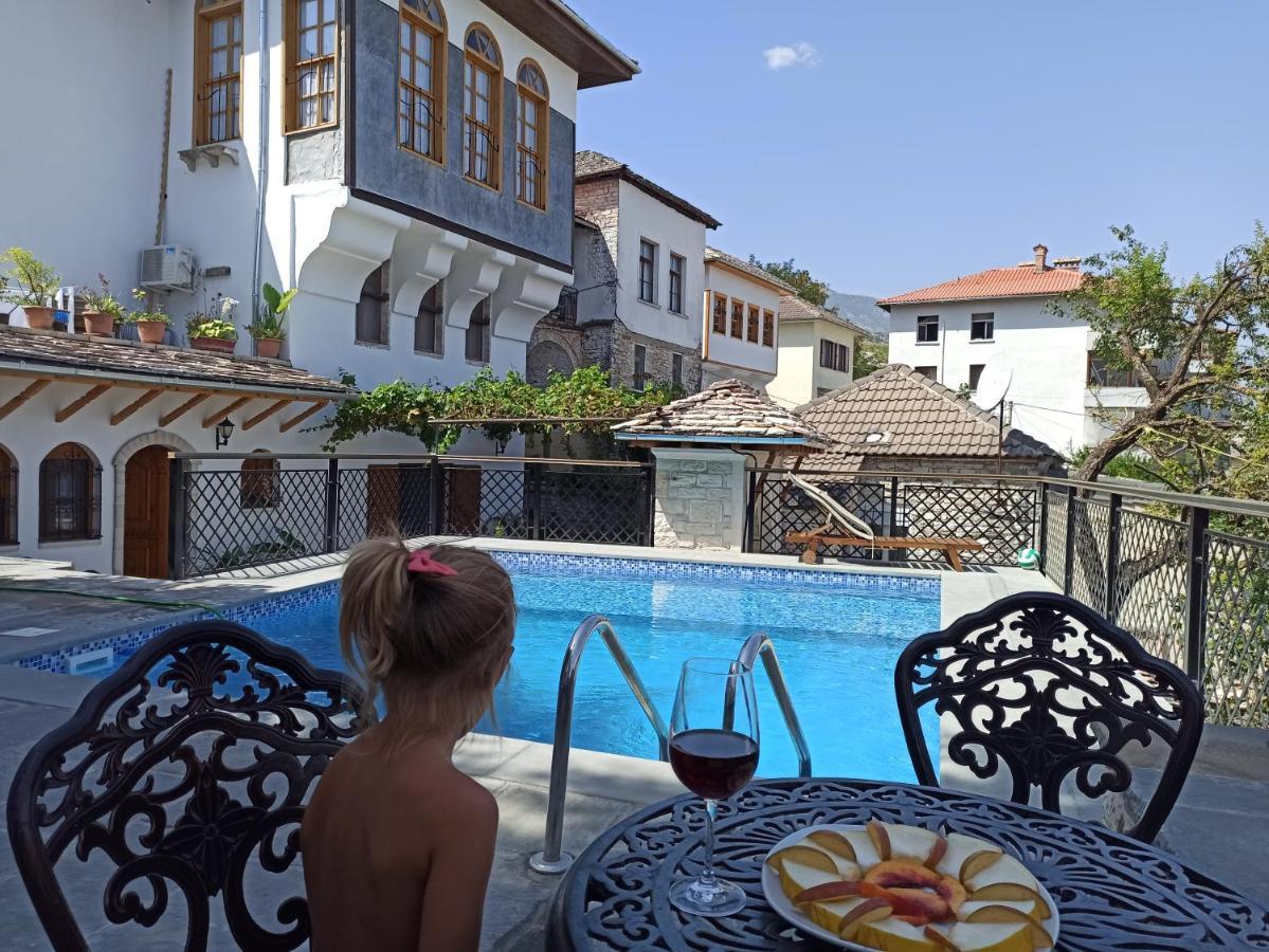 Boutique Hotel Praga Gjirokastër Eksteriør billede