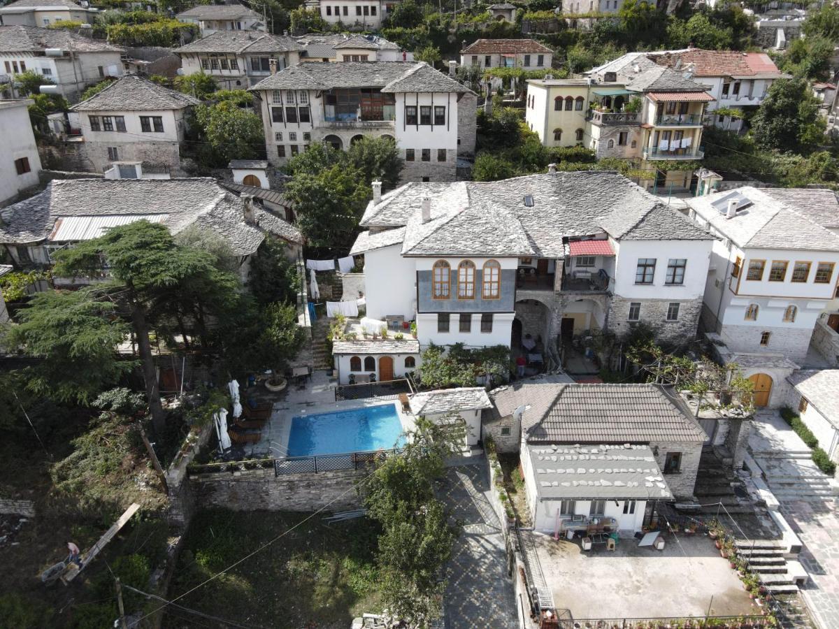 Boutique Hotel Praga Gjirokastër Eksteriør billede