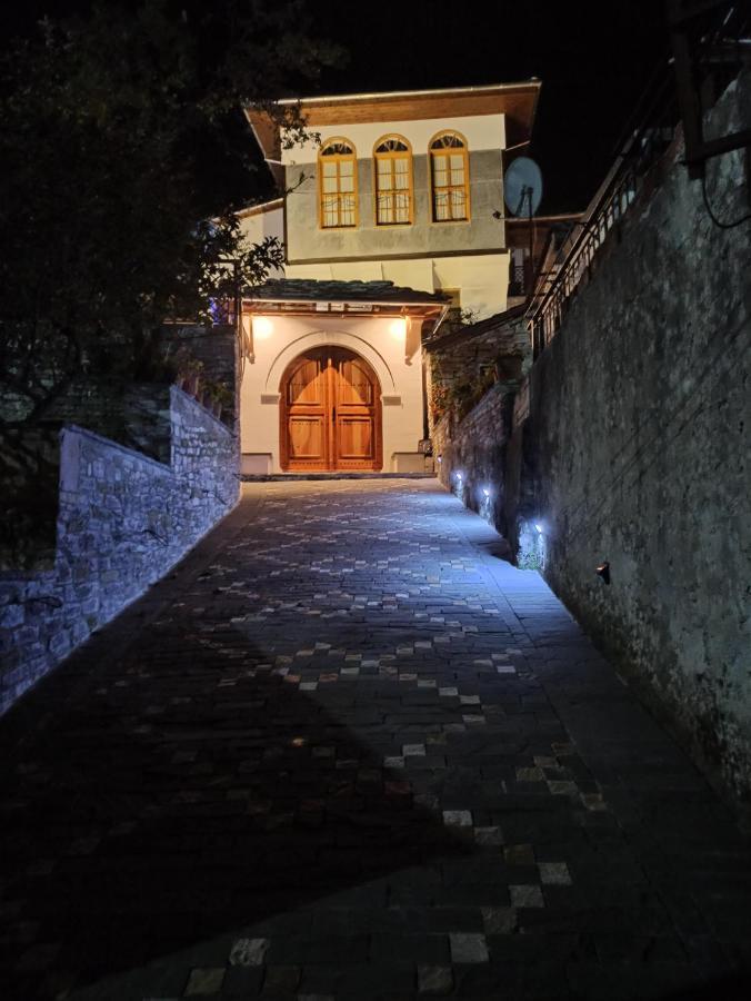 Boutique Hotel Praga Gjirokastër Eksteriør billede