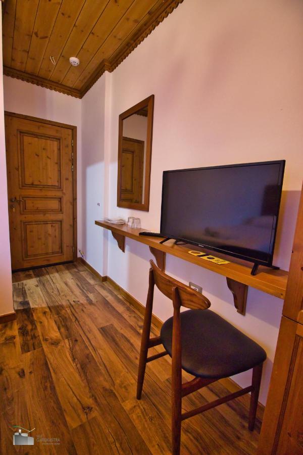 Boutique Hotel Praga Gjirokastër Eksteriør billede