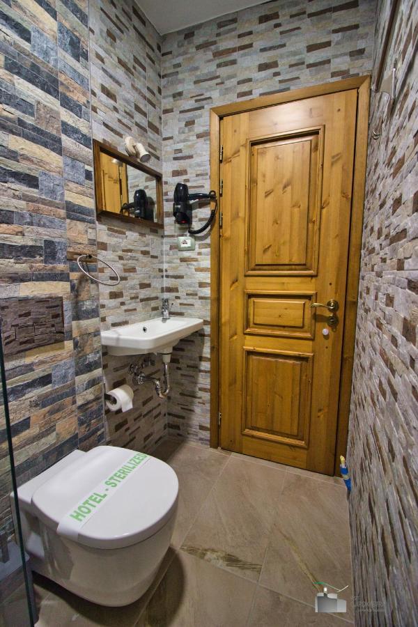 Boutique Hotel Praga Gjirokastër Eksteriør billede