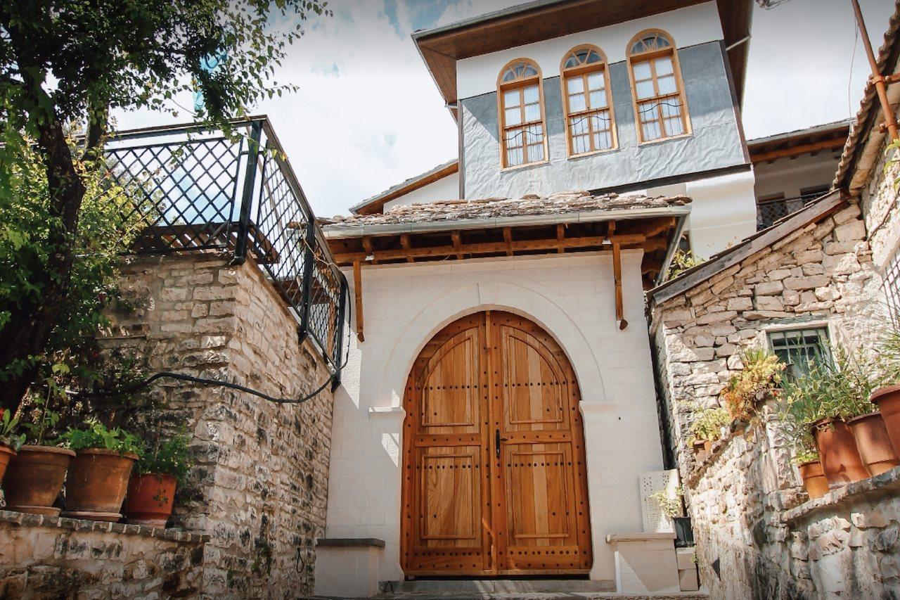 Boutique Hotel Praga Gjirokastër Eksteriør billede